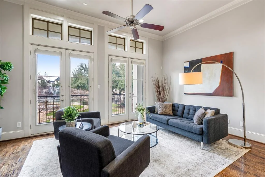 Photo of 10913 Upland Park