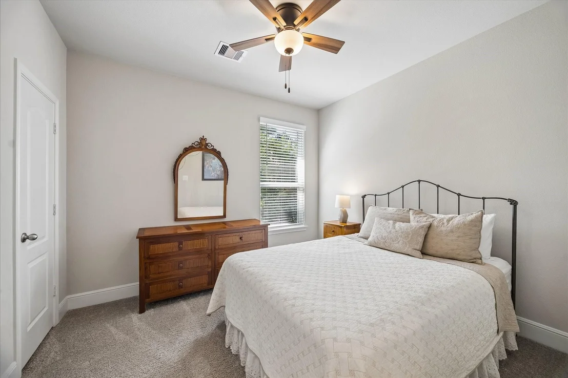 Photo of 15 Overland Heath Drive