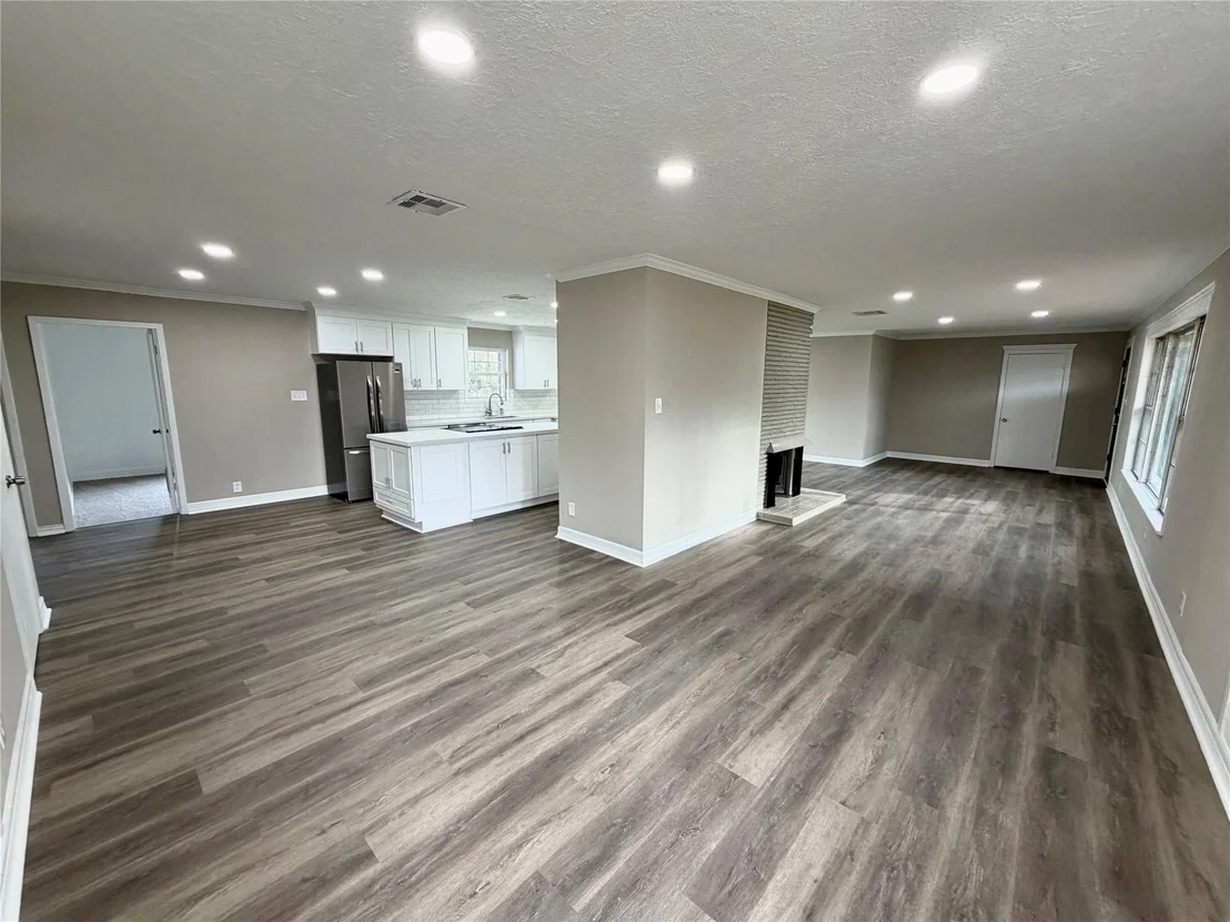 Photo of 306 Oak Drive