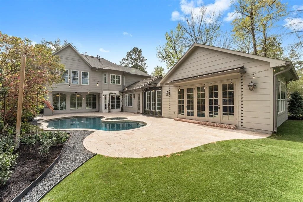 Photo of 184 W Shadowpoint Circle