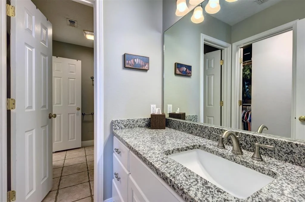 Photo of 3101 Creekside Drive