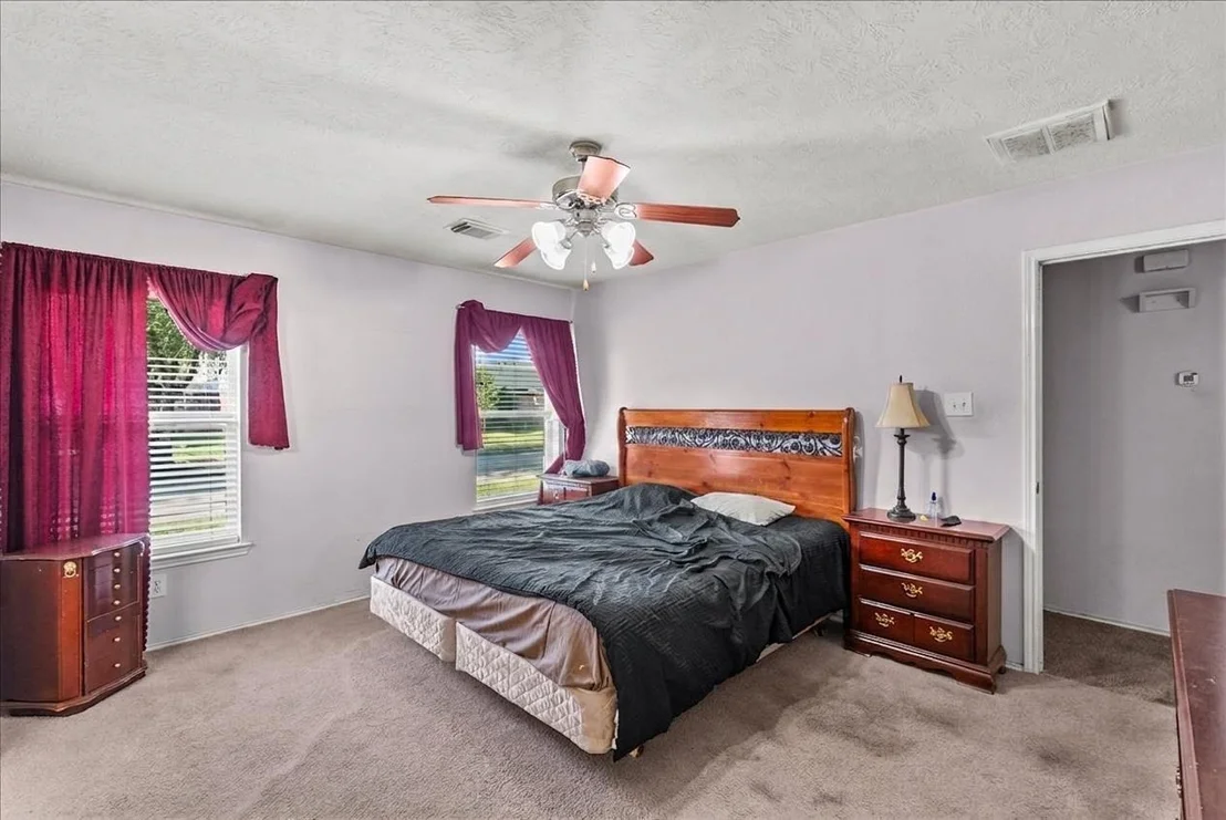 Photo of 8202 Greenleaf Street