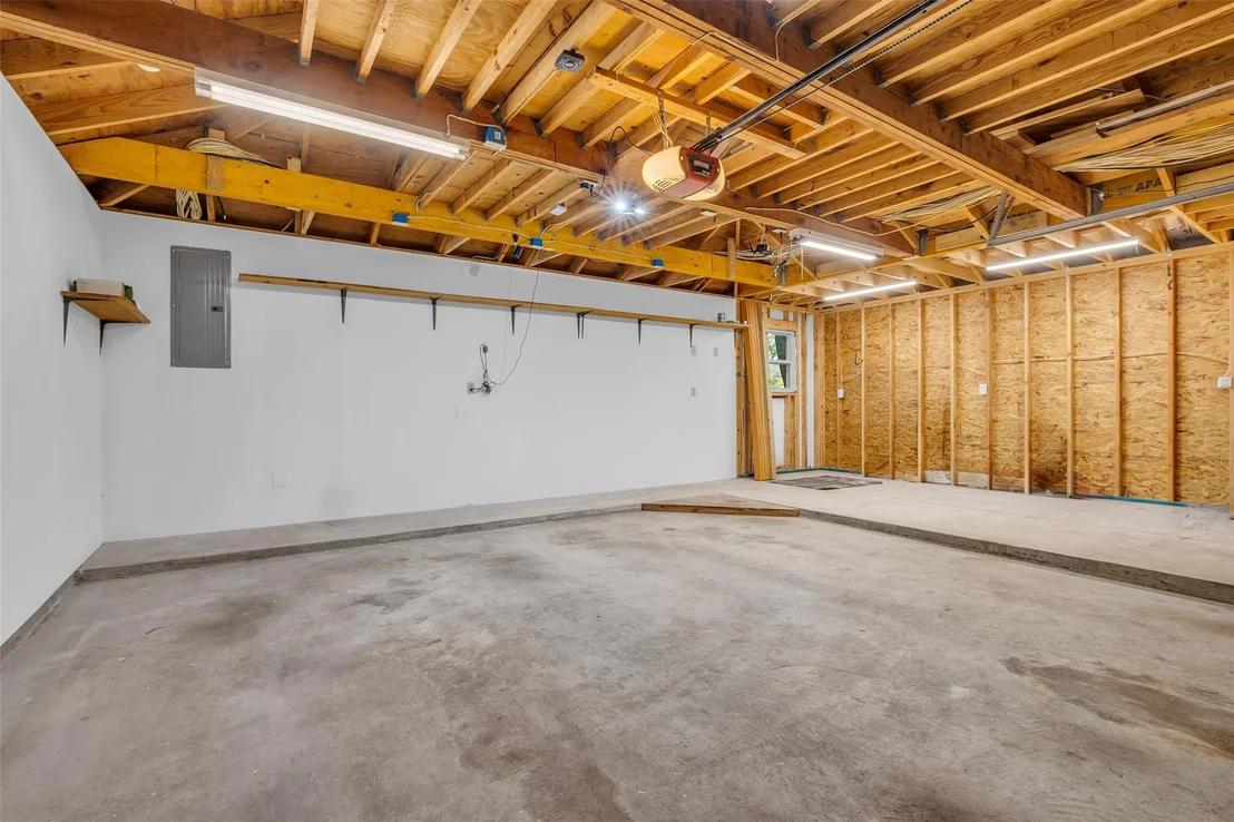 Photo of 118 Quiet Oak Circle
