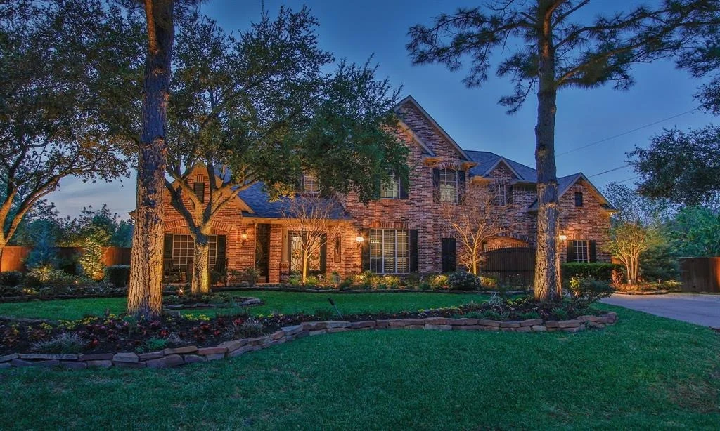 Photo of 6 White Meadow Court