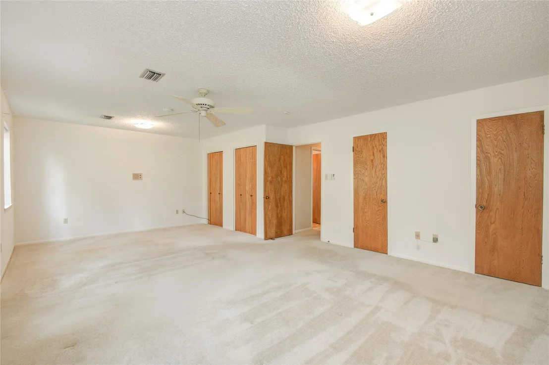 Photo of 114 Post Oak Road