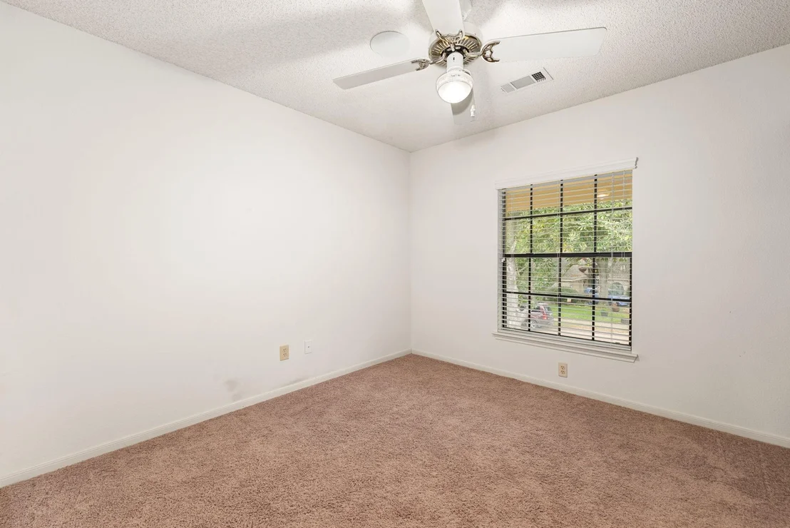 Photo of 23010 Lanham Drive