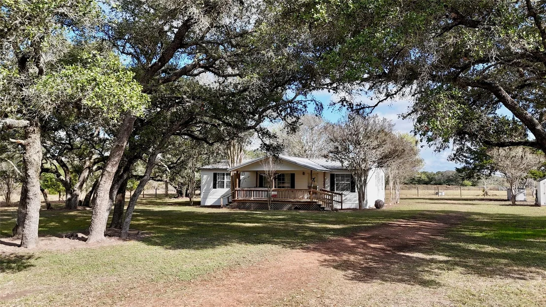 Photo of 415 County Road 457