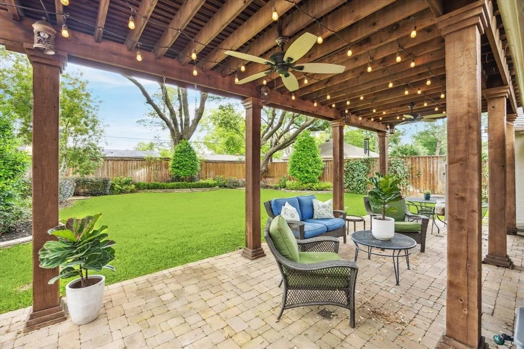 Photo of 10722 Del Monte Drive