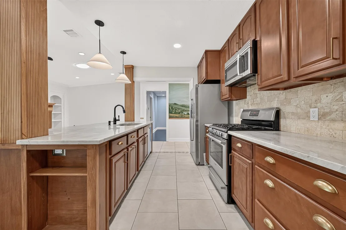 Photo of 11126 Cedarhurst Drive