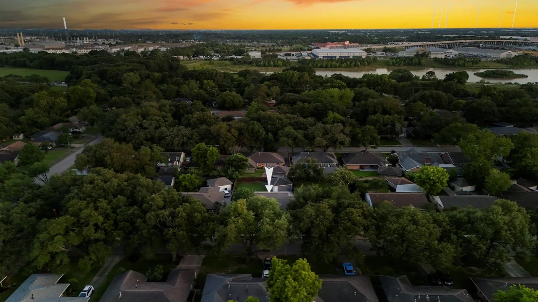 Photo of 4717 Benning Drive
