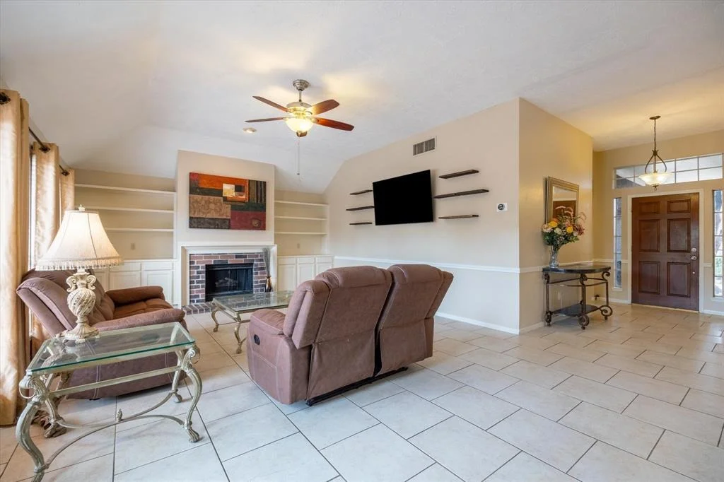 Photo of 14430 Oak Chase Drive