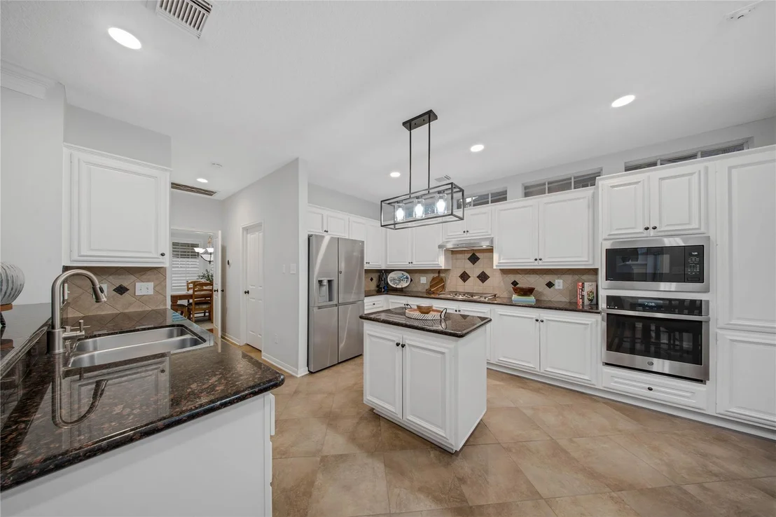 Photo of 79 N Cochrans Green Circle