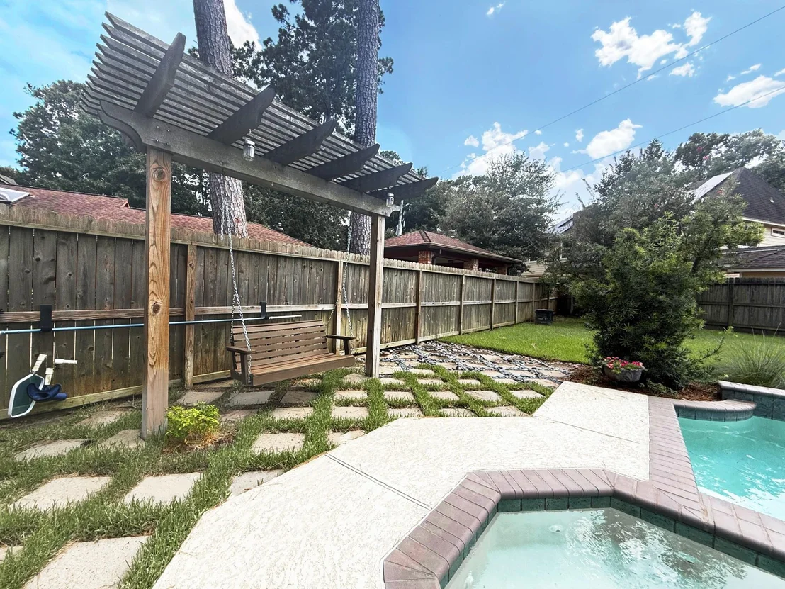 Photo of 8018 Northbridge Drive