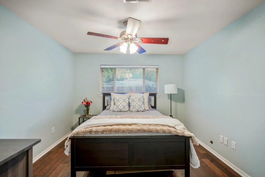 Photo of 4717 Benning Drive