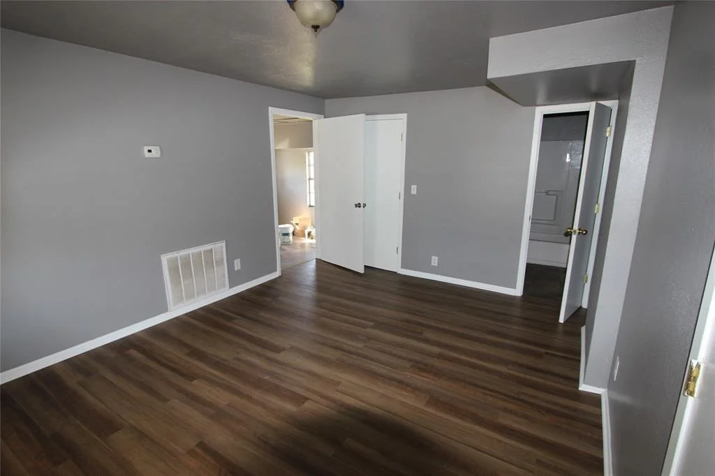 Photo of 302 S 3rd Street