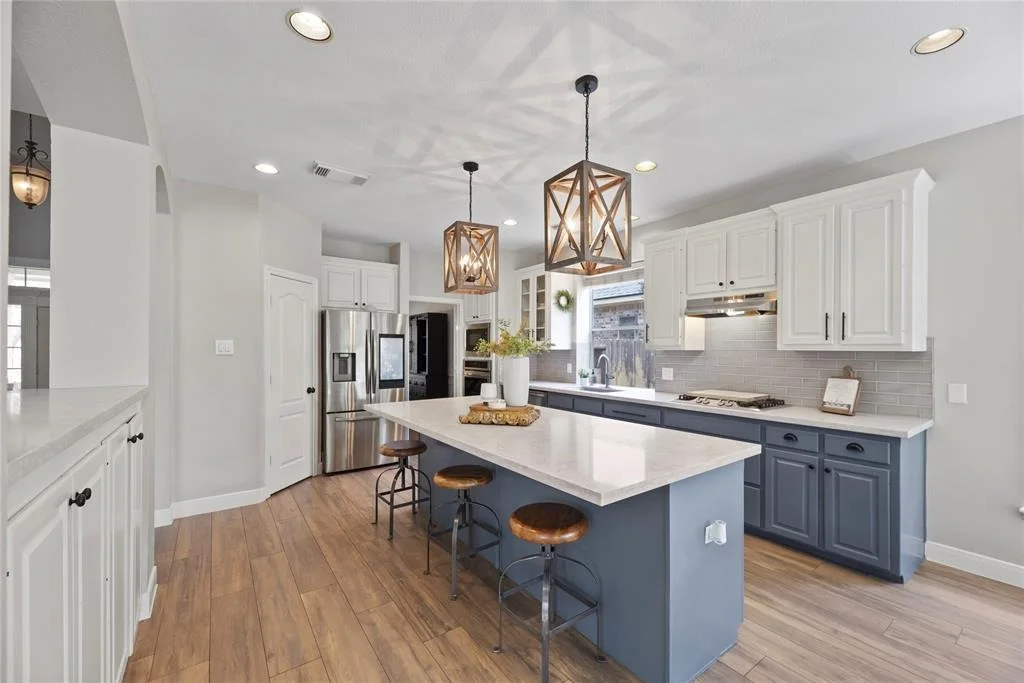 Photo of 6046 Whispering Lakes Drive