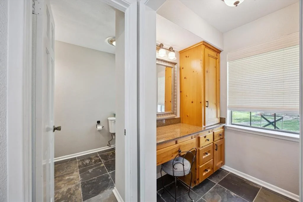 Photo of 575 Oak Meadow Road