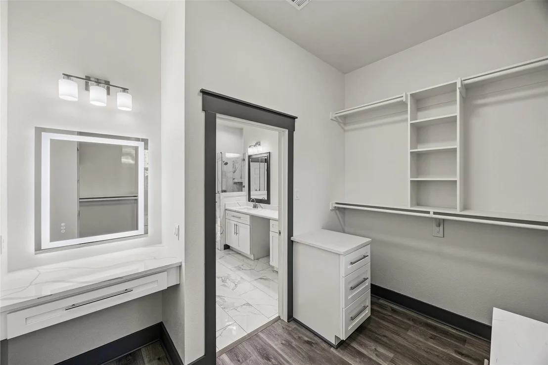 Photo of 87 Lakeway Ct Court