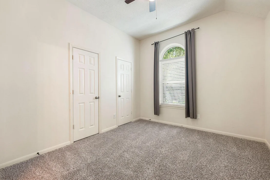Photo of 303 S Cypress Estates Circle