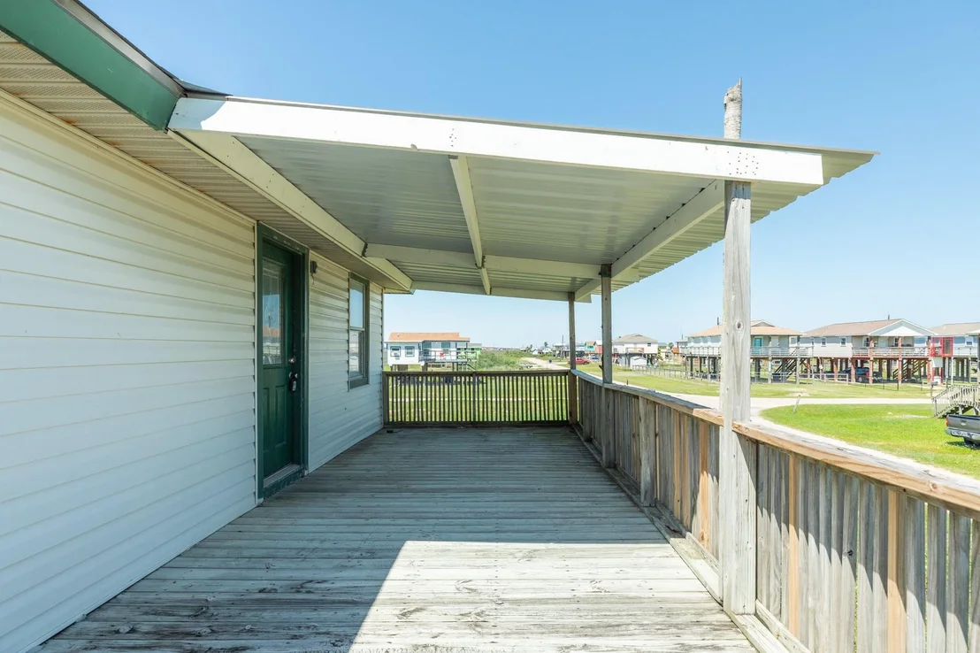 Photo of 910 Monument Drive