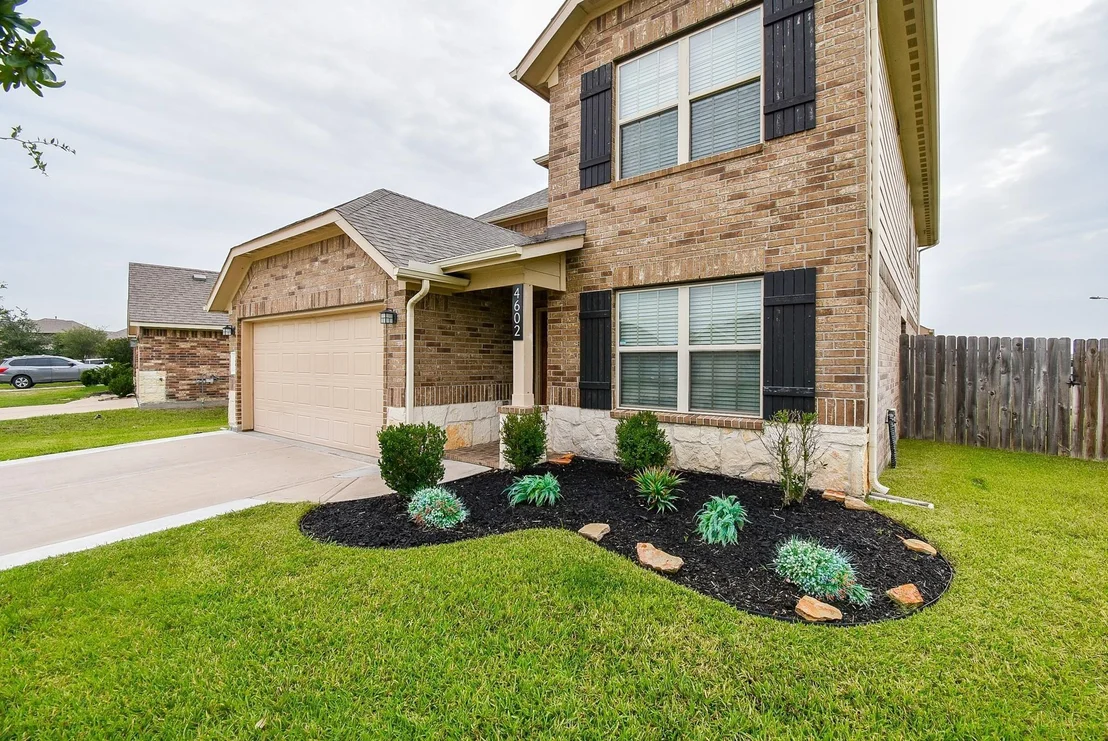 Photo of 4602 Tuscan Lily Drive