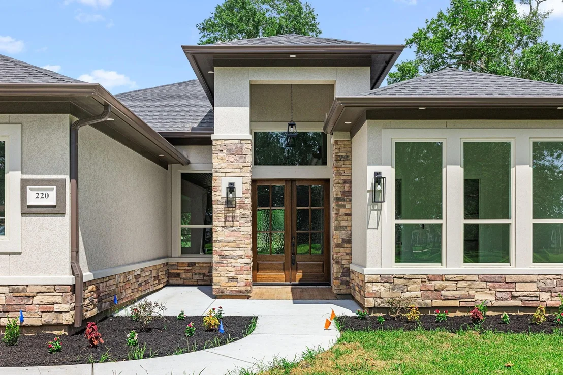 Photo of 220 Birdie Dr