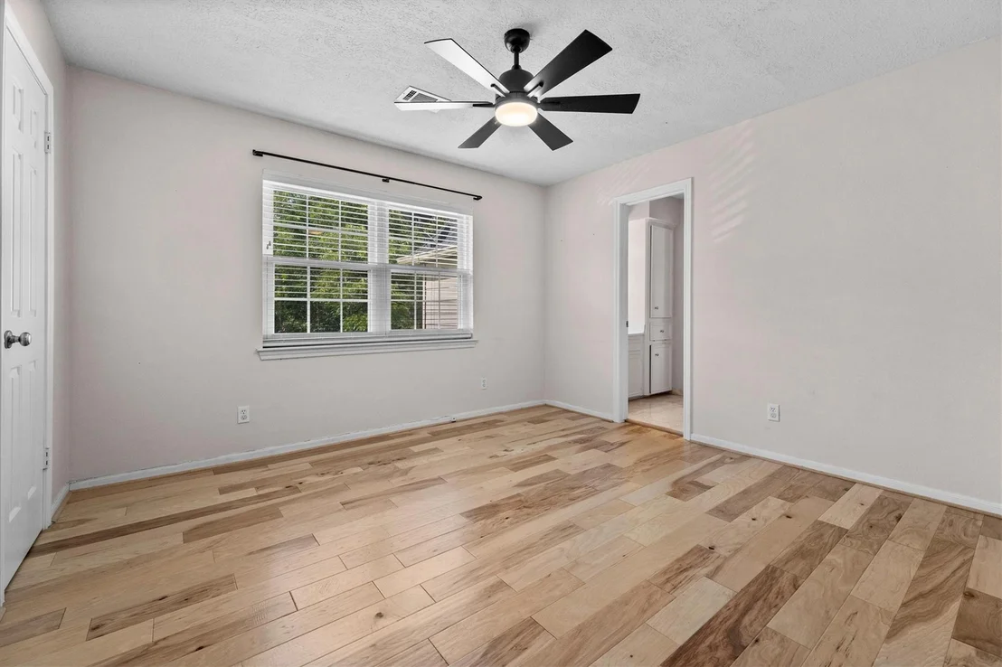 Photo of 9527 Enstone Circle