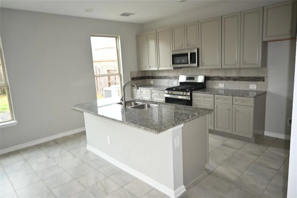 Photo of 4027 Fernglade Drive