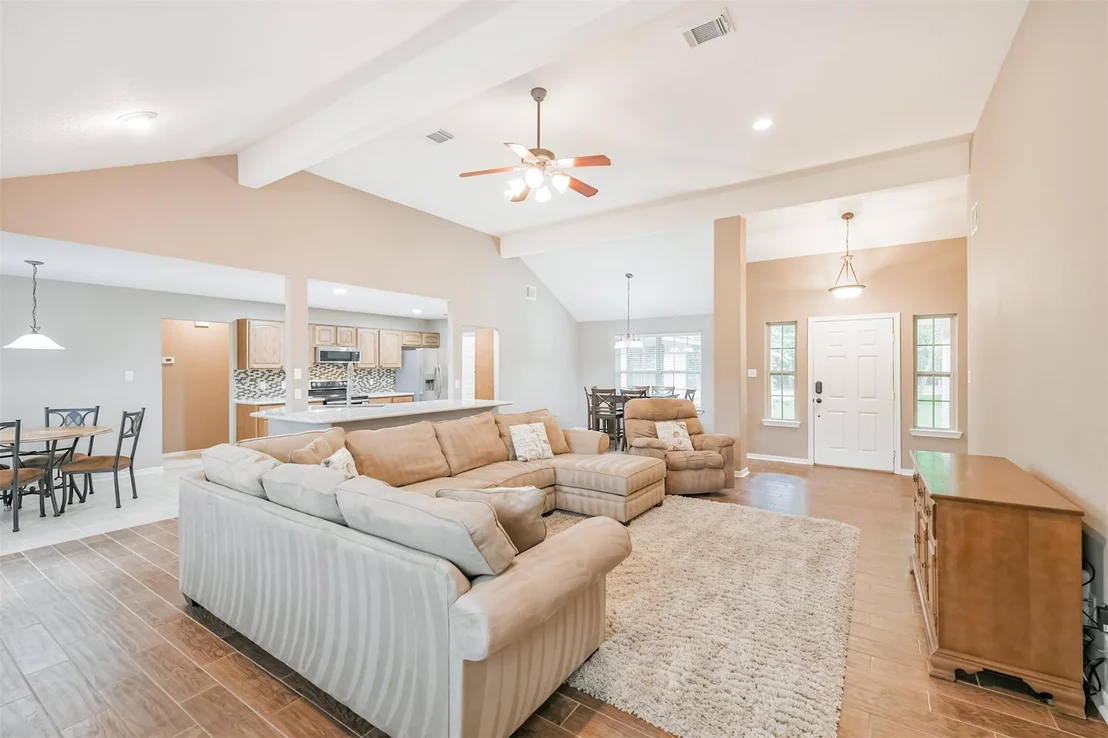 Photo of 10 Twinstone Court