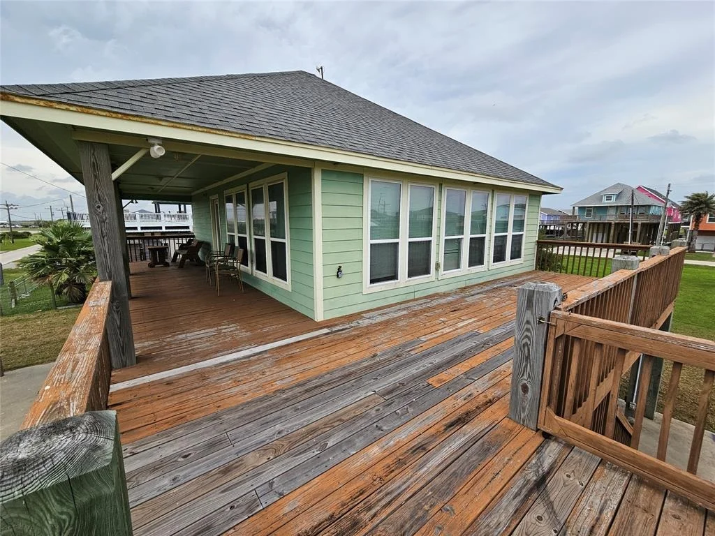 Photo of 970 Olive Drive