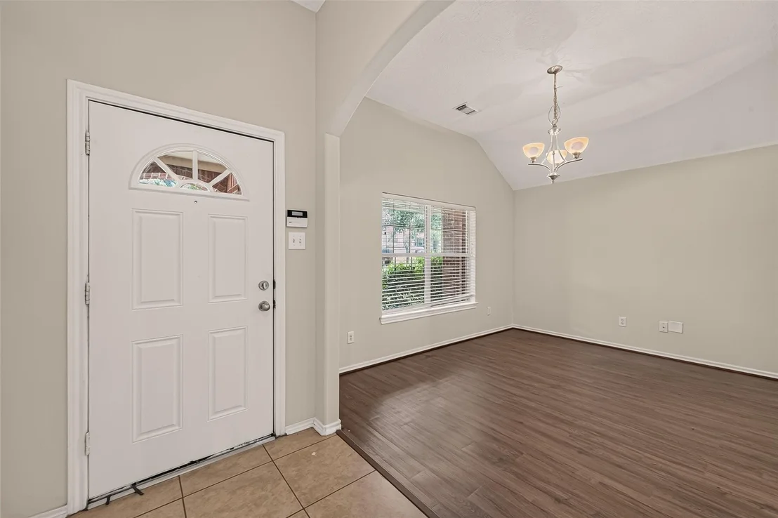 Photo of 5006 Juniper Walk Lane