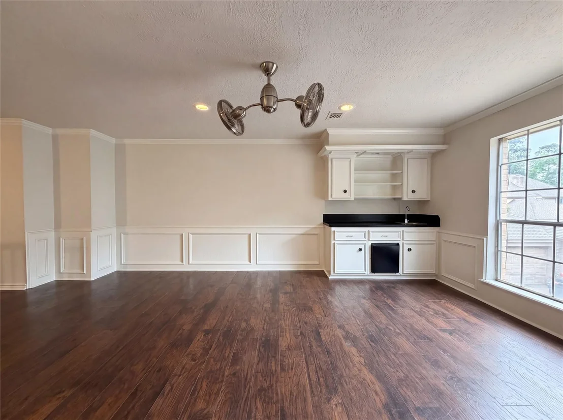 Photo of 6902 Fawncliff Drive