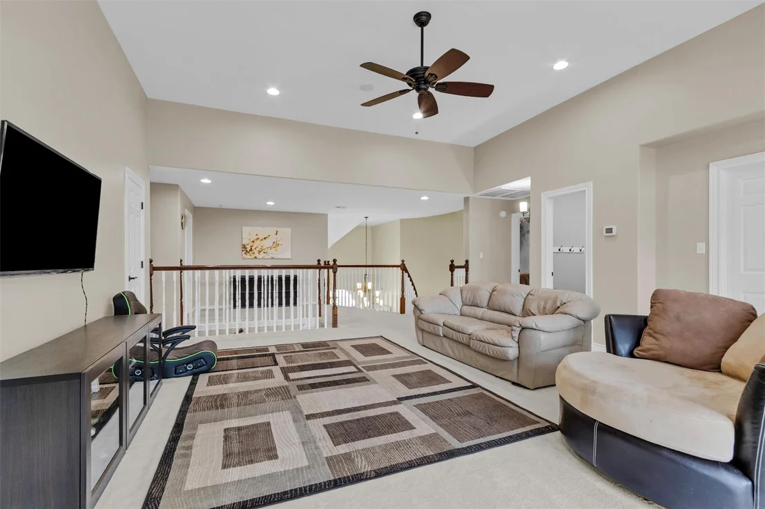 Photo of 9726 Crestwater Circle