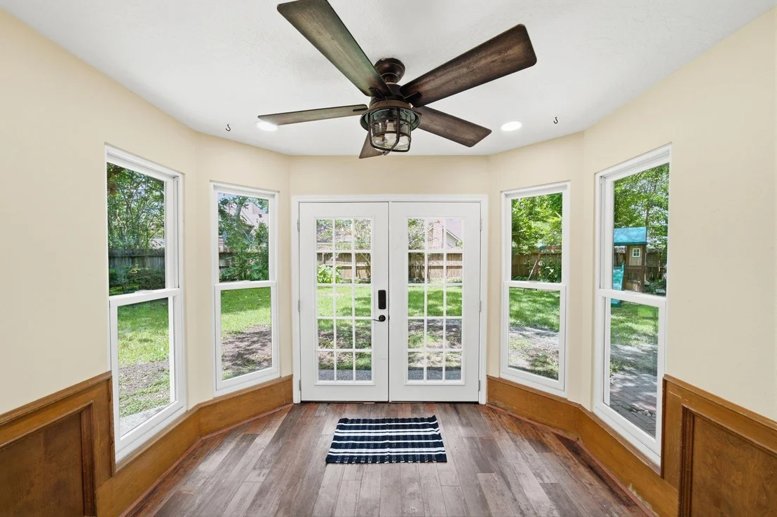 Photo of 12030 Laneview Drive