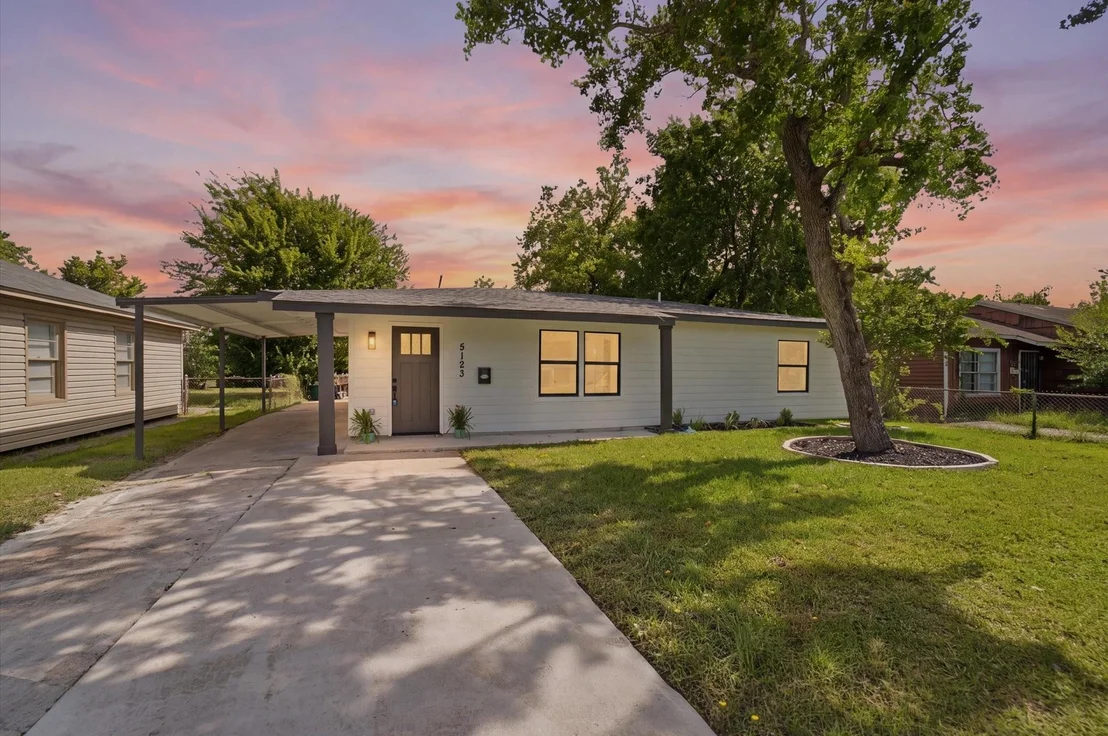 Photo of 5123 Willow Glen Drive