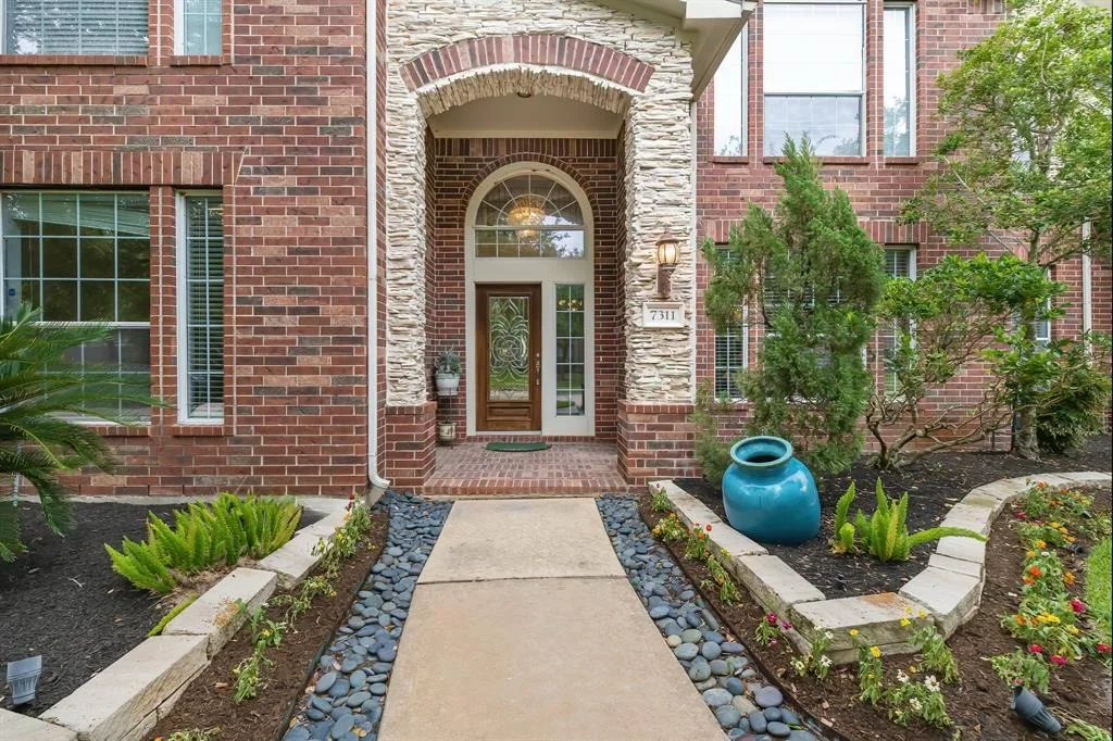 Photo of 7311 Spring Run Lane