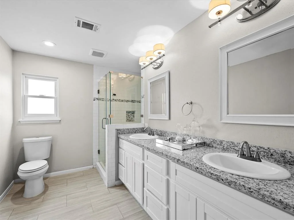 Photo of 551 Hermitage Court