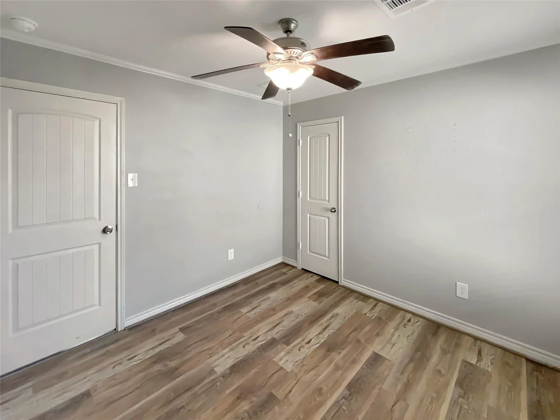 Photo of 10307 Solitude Way