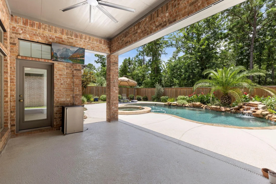 Photo of 35 Avalon Oaks Court