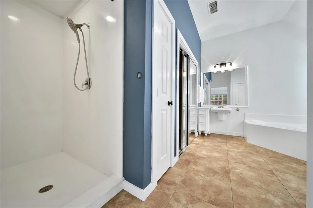 Photo of 82 Terraglen Drive