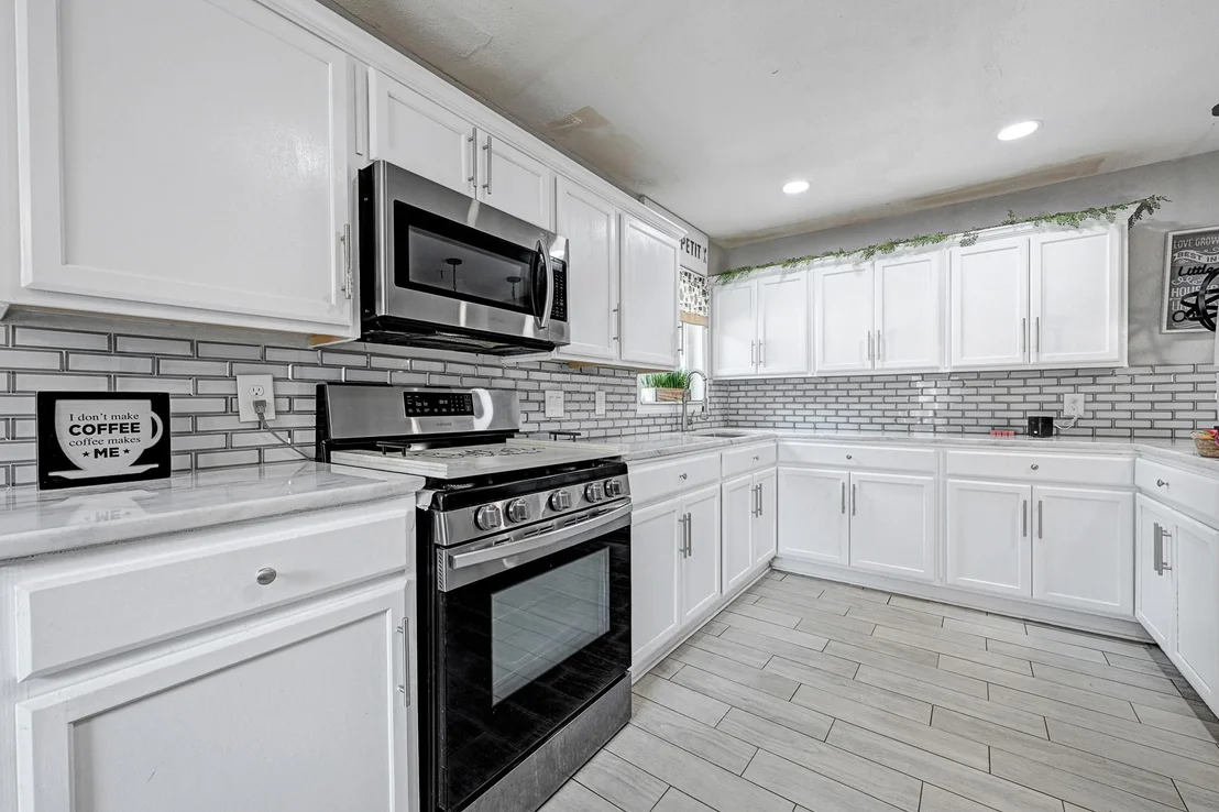 Photo of 915 Coleman Avenue