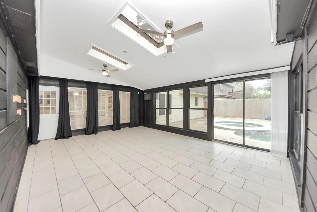 Photo of 12463 Oak Park Drive