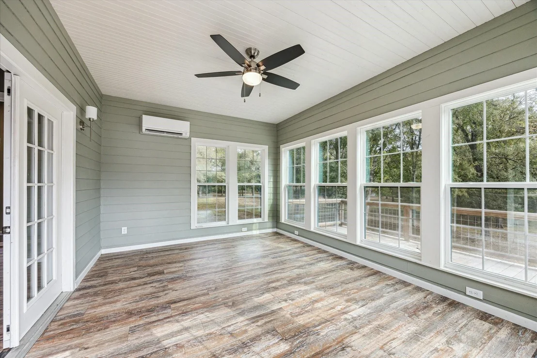 Photo of 3477 Bradley Lane