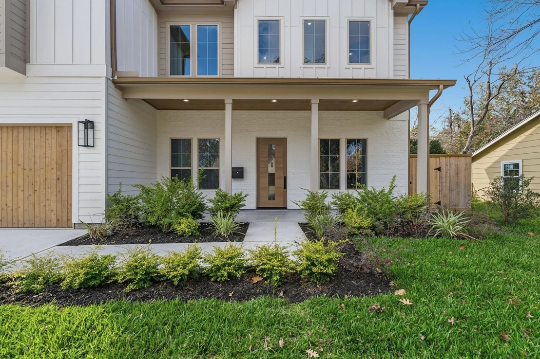 Photo of 1933 Ridgemore Drive