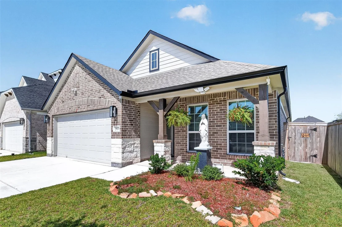 Photo of 2819 Solitude Pine Lane