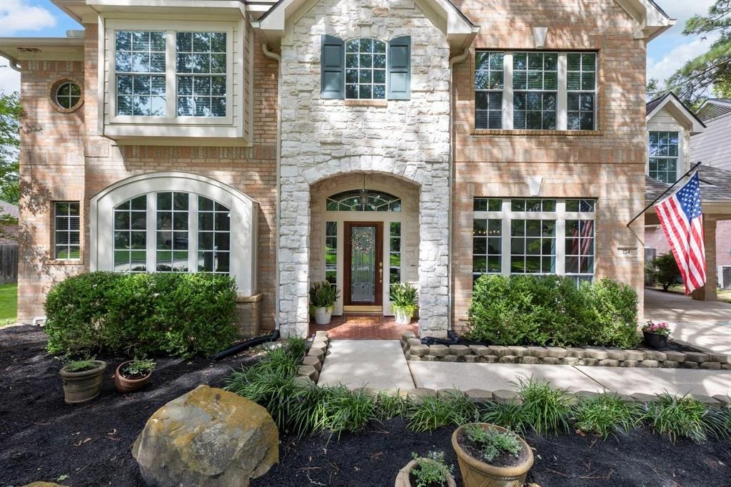 Photo of 174 N Hazelcrest Circle