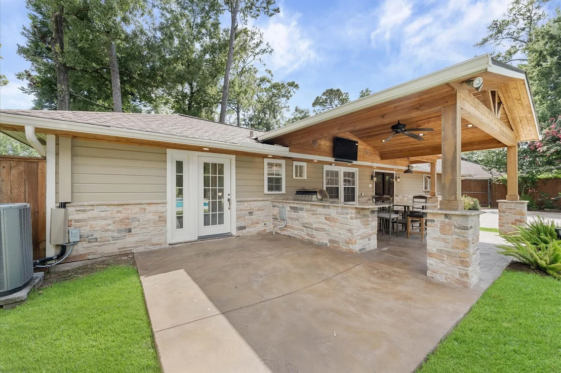 Photo of 4010 Brookwoods Drive