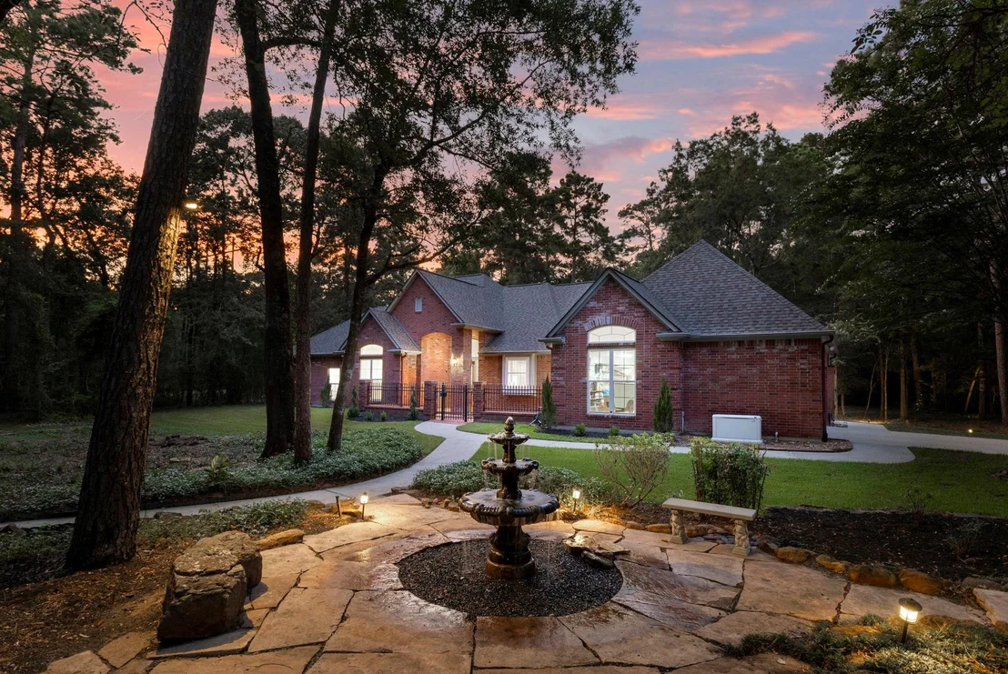 Photo of 10857 Lake Forest Drive