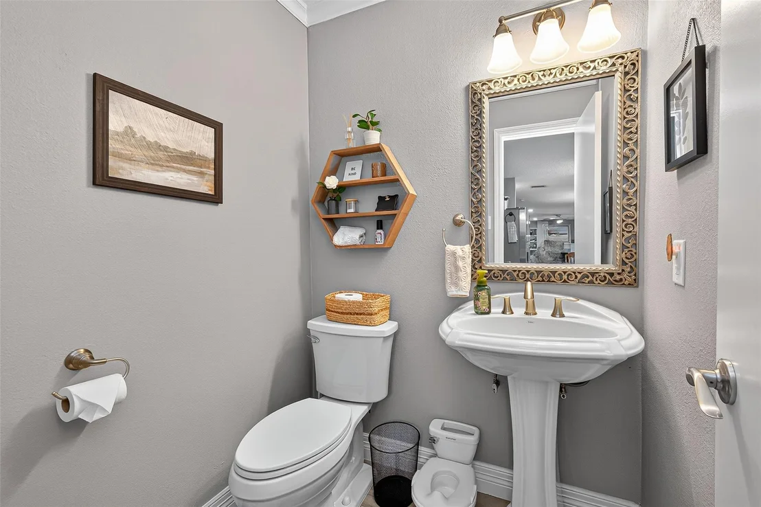 Photo of 2901 Maple Knoll Drive