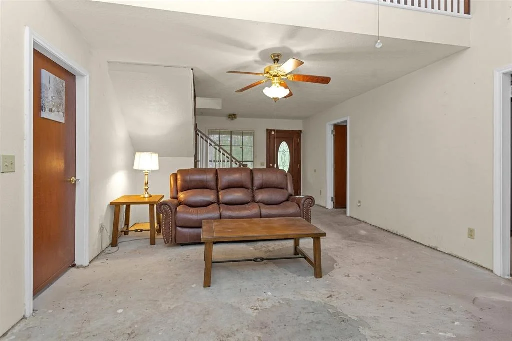 Photo of 15395 Sharon Lane